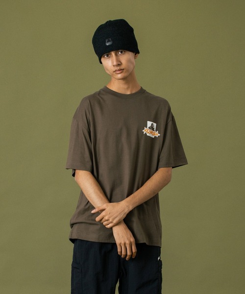 XLARGE(エクストララージ)の「【WEB限定】GRAFFITI OG S/S TEE(Tシャツ/カットソー・メンズ・ホワイト/ブラウン/ブラック・S/M/L/XL)」の5枚目の写真