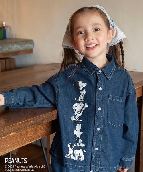 PEANUTS(ピーナッツ)の「【ピーナッツ75周年】×ブランシェス デニムシャツ(シャツ/ブラウス・キッズ・サックスブルー・110/100/120/130)」の1枚目の写真