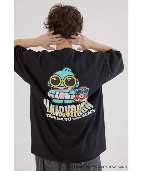 RODEO CROWNS WIDE BOWL（ロデオクラウンズワイドボウル）の「(サンリオキャラクターズ)ビーチハンギョドンTシャツ（Tシャツ/カットソー・レディース・ホワイト系その他/オフホワイト/ブラック/ライトブルー・FREE）」の3枚目の写真