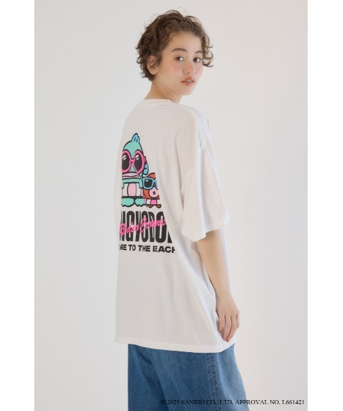 RODEO CROWNS WIDE BOWL（ロデオクラウンズワイドボウル）の「(サンリオキャラクターズ)ビーチハンギョドンTシャツ（Tシャツ/カットソー・レディース・ホワイト系その他/オフホワイト/ブラック/ライトブルー・FREE）」の21枚目の写真