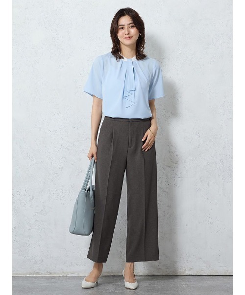 Perfect Suit FActory(パーフェクトスーツファクトリー)の「プリーツボウタイブラウス オフホワイト/サックス/ベージュ(Tシャツ/カットソー・レディース・ベージュ/サックスブルー/オフホワイト・M/L/S)」の15枚目の写真