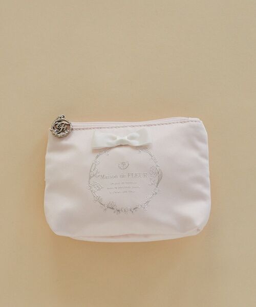 Maison de FLEUR(メゾンドフルール)の「サテンリボンティッシュケース(ポーチ・レディース・ライトブルー/ライトピンク/ブラック/ピンク・FREE)」の4枚目の写真