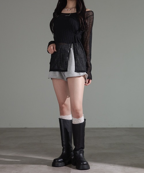 apres jour mignon（アプレジュールミニョン）の「スリット入りワンショルトップス【ZOZOTOWN限定アイテム】（Tシャツ/カットソー・レディース・オフホワイト/チャコールグレー/ブラウン系その他/ブラック・フリー/X-LARGE）」の8枚目の写真