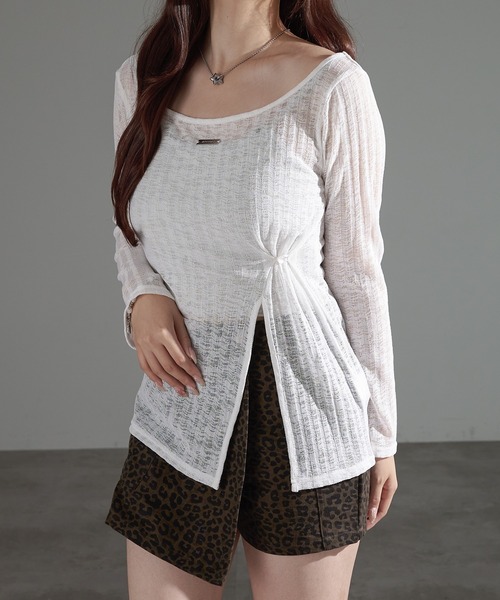 apres jour mignon（アプレジュールミニョン）の「スリット入りワンショルトップス【ZOZOTOWN限定アイテム】（Tシャツ/カットソー・レディース・オフホワイト/チャコールグレー/ブラウン系その他/ブラック・フリー/X-LARGE）」の13枚目の写真