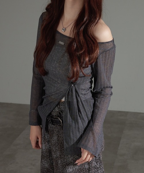 apres jour mignon（アプレジュールミニョン）の「スリット入りワンショルトップス【ZOZOTOWN限定アイテム】（Tシャツ/カットソー・レディース・オフホワイト/チャコールグレー/ブラウン系その他/ブラック・フリー/X-LARGE）」の21枚目の写真