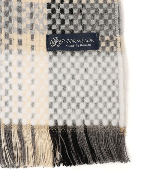 CORNILLON（コルニヨン）の「P.CORNILLON:〈手洗い可能〉マルチカラー チェック ストール（マフラー・レディース・ホワイト/ワイン/キャメル・ONE SIZE）」の5枚目の写真
