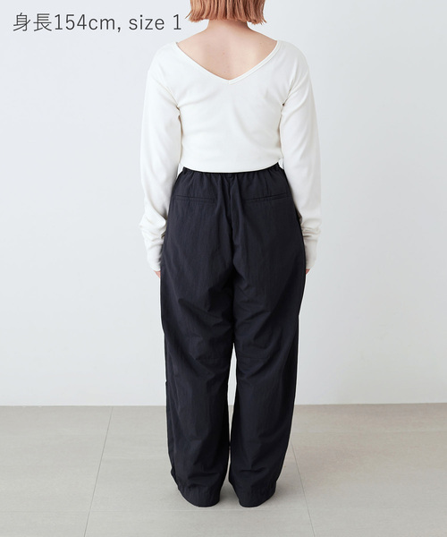 N.O.R.C(ノーク)の「撥水バレルレッグパンツ【NYLON WATER PROOF】(その他パンツ・レディース・チョコ/ブラック・S/M)」の16枚目の写真