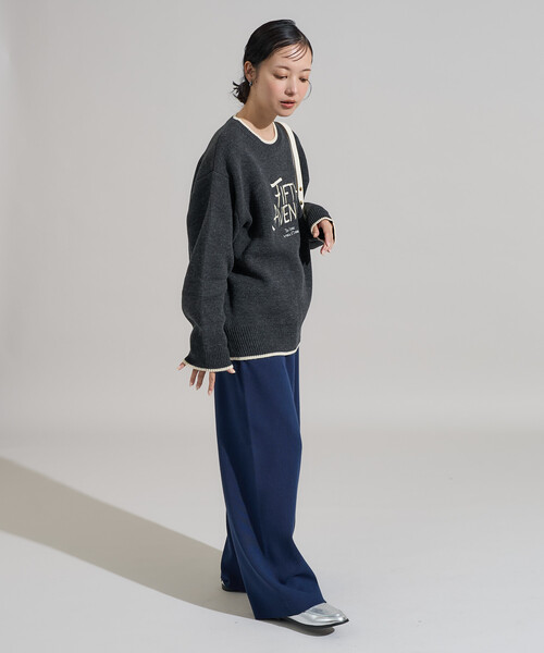 FREAK'S STORE(フリークスストア)の「配色ロゴ刺繍ニット 限定展開(ニット/セーター・レディース・ブラウン/グレー/オフホワイト/ピンク/チャコール・フリ-)」の8枚目の写真