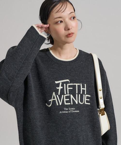 FREAK'S STORE(フリークスストア)の「配色ロゴ刺繍ニット 限定展開(ニット/セーター・レディース・ブラウン/グレー/オフホワイト/ピンク/チャコール・フリ-)」の13枚目の写真