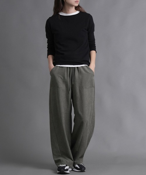laurea(ラウレア)の「ピーチワッシャーベイカーバレルレッグパンツ(カーゴパンツ・レディース・ダークグレー/ベージュ/ブラウン/ブラック・M)」の2枚目の写真