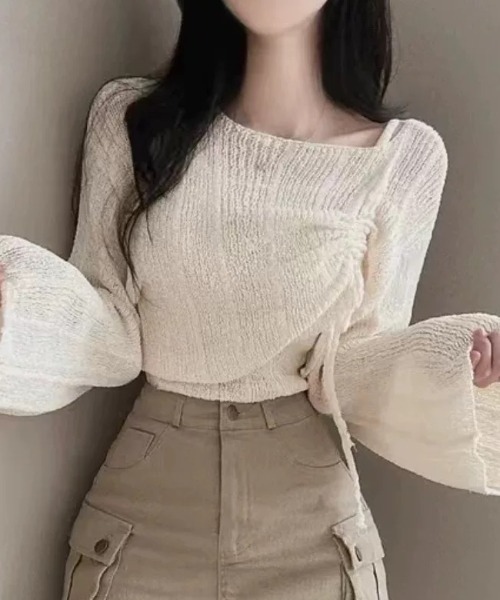 ampm（エーエムピーエム）の「ドロストデザイン オフショル風ライトニットトップス／ベルスリーブ ゆるシルエット レイヤード（ニット/セーター・レディース・グリーン/ホワイト/ブルー/ブラック・FREE）」の7枚目の写真