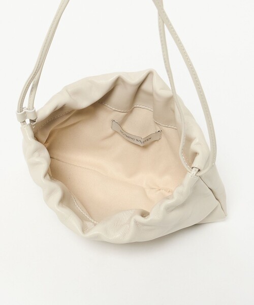 NOTHING WRITTEN（ナッシングリトゥン）の「＜NOTHING WRITTEN＞ NELLA StrapMini（ショルダーバッグ・レディース・オフホワイト/ダークブラウン/ブラック・FREE）」の10枚目の写真