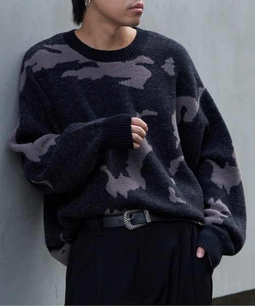 COLONY 2139（コロニートゥーワンスリーナイン）の「マップエンボスジャガードニット（ニット/セーター・メンズ・グレー/ブラック/ネイビー・MEDIUM/LARGE）」の2枚目の写真