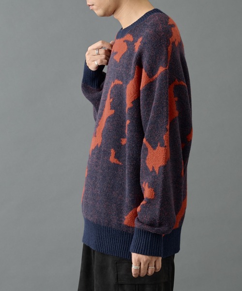 COLONY 2139（コロニートゥーワンスリーナイン）の「マップエンボスジャガードニット（ニット/セーター・メンズ・グレー/ブラック/ネイビー・MEDIUM/LARGE）」の13枚目の写真