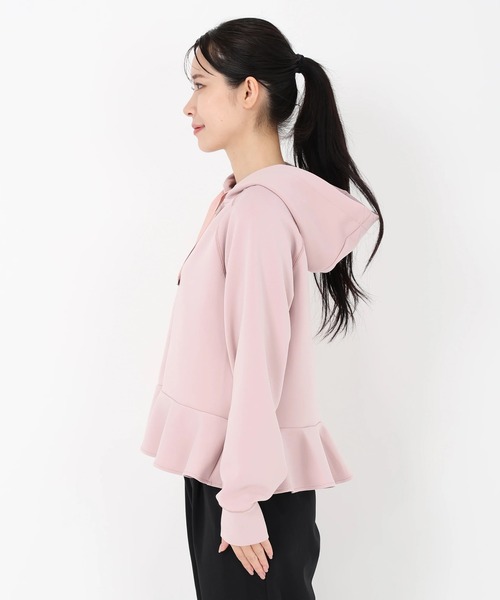 STRAWBERRY-FIELDS（ストロベリーフィールズ）の「アクアスーティングジャージ_ペプラムヘムパーカー（パーカー・レディース・ブラック/ピンク/ベージュ・2）」の5枚目の写真