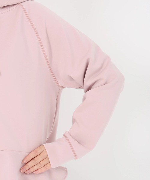 STRAWBERRY-FIELDS（ストロベリーフィールズ）の「アクアスーティングジャージ_ペプラムヘムパーカー（パーカー・レディース・ブラック/ピンク/ベージュ・2）」の9枚目の写真