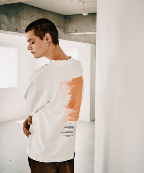 HEREIAM(ヘレイアム)の「【HEREIAM MEN】Frontier ロングスリーブプルオーバー(Tシャツ/カットソー・メンズ・ブラック/オフホワイト/グレー・MEDIUM/LARGE)」の2枚目の写真