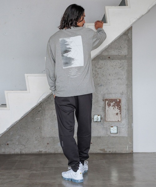 HEREIAM(ヘレイアム)の「【HEREIAM MEN】Frontier ロングスリーブプルオーバー(Tシャツ/カットソー・メンズ・ブラック/オフホワイト/グレー・MEDIUM/LARGE)」の11枚目の写真