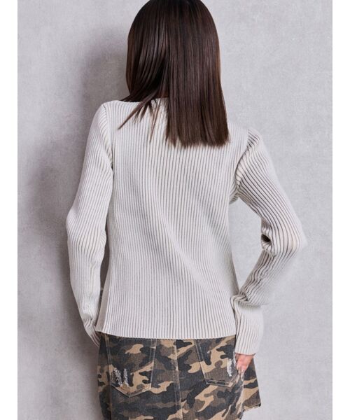 GYDA(ジェイダ)の「GGプレートオープンフロントニットトップス(ニット/セーター・レディース・ブラック/アイボリー/ブラウン・FREE)」の6枚目の写真