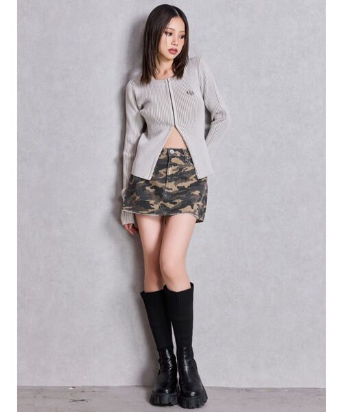 GYDA(ジェイダ)の「GGプレートオープンフロントニットトップス(ニット/セーター・レディース・ブラック/アイボリー/ブラウン・FREE)」の7枚目の写真