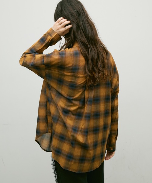Lutim by u(ルチバイユー)の「Ombre check basic shirt / オンブレーチェックベーシックシャツ(シャツ/ブラウス・レディース・ブラウン/ブラック・FREE)」の4枚目の写真