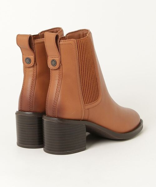 Clarks(クラークス)の「Chamberly Top / チャンベリートップ(タンレザー)(ブーツ・レディース・ブラウン・UK3/UK3.5/UK4/UK4.5/UK5/UK5.5/UK6)」の2枚目の写真