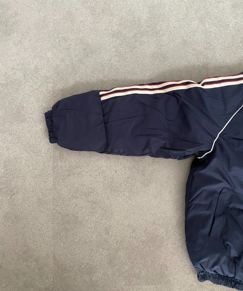 lilful（リルフル）の「配色サイドライン アメリカンデザイン ダブルジップ ダウンジャケット（ブルゾン・レディース・ネイビー/アイボリー・F）」の17枚目の写真