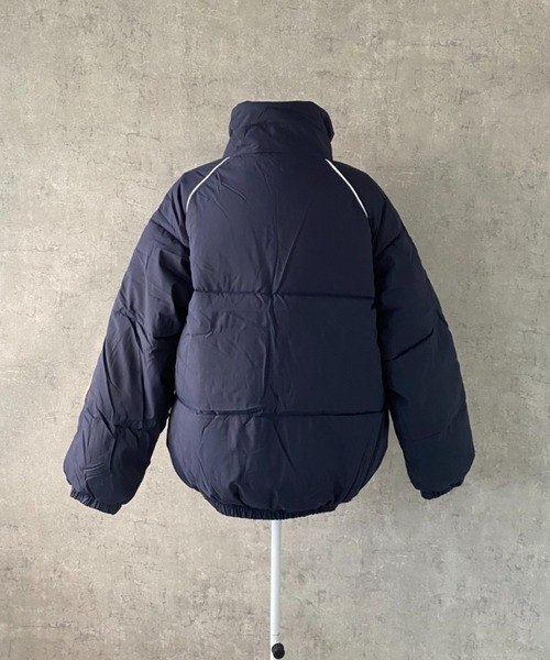 lilful（リルフル）の「配色サイドライン アメリカンデザイン ダブルジップ ダウンジャケット（ブルゾン・レディース・ネイビー/アイボリー・F）」の21枚目の写真