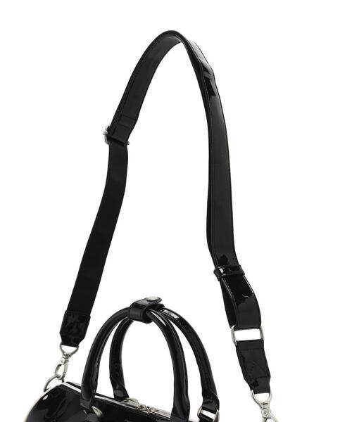 AVIREX（アヴィレックス）の「《WEB&DEPOT限定》ENAMEL MINI DUFFLE BAG/エナメルミニダッフルバッグ（ボストンバッグ・レディース・ブラック/アイボリー・F）」の6枚目の写真