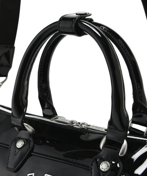 AVIREX（アヴィレックス）の「《WEB&DEPOT限定》ENAMEL MINI DUFFLE BAG/エナメルミニダッフルバッグ（ボストンバッグ・レディース・ブラック/アイボリー・F）」の8枚目の写真