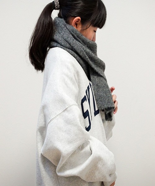 GLOBAL FORME CONCRETE(グローバルフォルムコンクリート)の「【GlovesDEPO】もこもこ ウール混スリムマフラー(マフラー・レディース・エンジ/モカ/ベージュ/ホワイト/サーモンピンク/チャコールグレー/グレー/ダークグリーン/ブラック/サックスブルー・FREE)」の16枚目の写真
