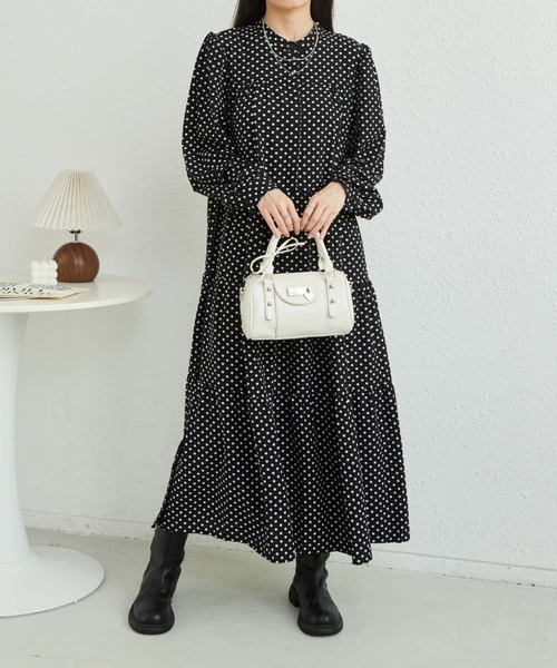 MAISON DE THERESE(メゾン ド テレーズ)の「ドット水玉柄ティアードロングワンピース(ワンピース・レディース・ブラック・M)」の4枚目の写真