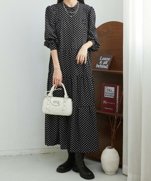 MAISON DE THERESE(メゾン ド テレーズ)の「ドット水玉柄ティアードロングワンピース(ワンピース・レディース・ブラック・M)」の9枚目の写真