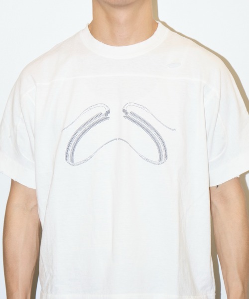 JIAN YE（ジェンイェ）の「25 TEE × jinjinneedle（Tシャツ/カットソー・メンズ・ダークグレー/ホワイト・M/L）」の14枚目の写真