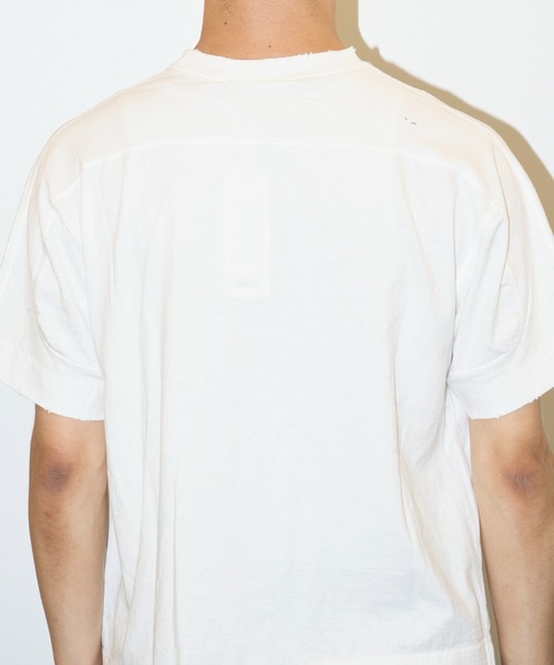 JIAN YE（ジェンイェ）の「25 TEE × jinjinneedle（Tシャツ/カットソー・メンズ・ダークグレー/ホワイト・M/L）」の8枚目の写真