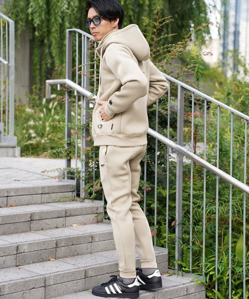 LUXE/R GOLF（ラグジュ ゴルフ）の「(RM)【LUXE/R GOLF】ストレッチ スポンジ ボンディング ジョガーパンツ（スウェットパンツ・メンズ・ブラック/杢グレー/ベージュ・M/L/XL）」の17枚目の写真