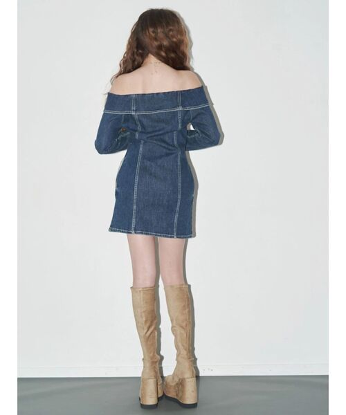 EVRIS（エヴリス）の「オフショルデニムミニワンピース（ワンピース・レディース・ブラック/ブルー・SMALL/MEDIUM）」の8枚目の写真