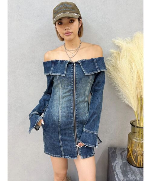 EVRIS（エヴリス）の「オフショルデニムミニワンピース（ワンピース・レディース・ブラック/ブルー・SMALL/MEDIUM）」の14枚目の写真