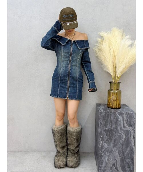 EVRIS（エヴリス）の「オフショルデニムミニワンピース（ワンピース・レディース・ブラック/ブルー・SMALL/MEDIUM）」の17枚目の写真