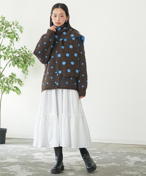 mili an deni(ミリアンデニ)の「マフラー付きドットニットカーディガン(カーディガン/ボレロ・レディース・ブラウン/グレー/アイボリー・M)」の13枚目の写真