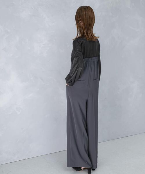 URBAN RESEARCH ROSSO WOMEN（アーバンリサーチ　ロッソ）の「レイヤードライクオールインワン（その他パンツ・レディース・グレー系その他/ベージュ系その他・38/36）」の22枚目の写真