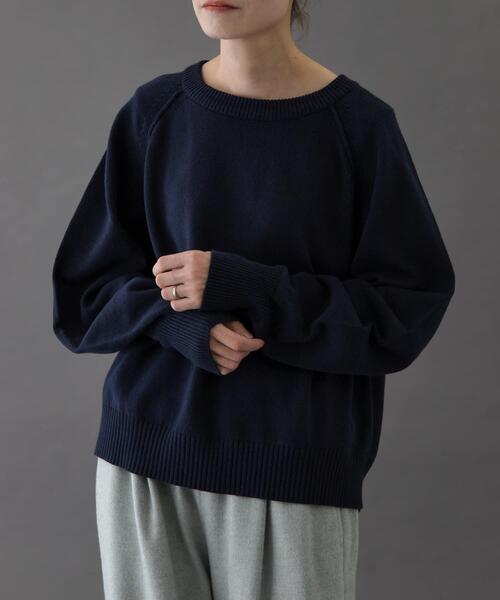 FORK&SPOON（フォークアンドスプーン）の「ラグランニットプルオーバー（ニット/セーター・レディース・レッド/ベージュ/ネイビー・1）」の4枚目の写真