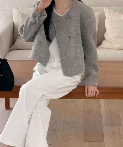 Aelina（エリナ）の「ノーカラーダブルブレストショートジャケット（ノーカラージャケット・レディース・グレー/アイボリー・F）」の13枚目の写真