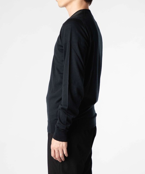 JOHN SMEDLEY（ジョンスメドレー）の「JOHN SMEDLEY SHIPTON ジョンスメドレー シップトン 長袖Vネック メリノウール ニット（ニット/セーター・メンズ・ネイビー系/ブラック/チャコール/グレー系1/シルバー・LARGE/SMALL/MEDIUM）」の8枚目の写真