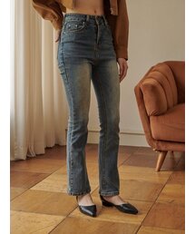 PLACE STUDIO（プレイススタジオ）の「Vintage Washing Cat Brush Slim Bootcut Denim Pants (Medium Blue)（デニムパンツ）」