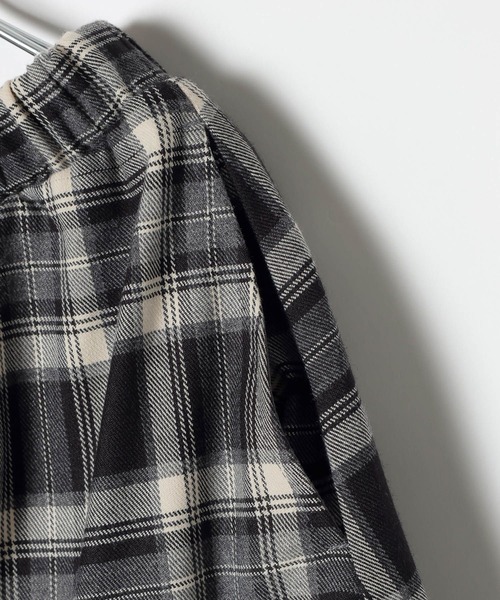 LEPSIM（レプシィム）の「【KIDS】フリルチェックスカート　608065（スカート・キッズ・ブラウン/ブラック・140/130/120）」の4枚目の写真