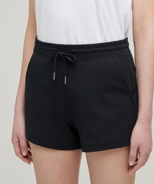 MUSINSA STANDARD WOMAN（ムシンサスタンダードウーマン）の「ウィメンズラウンジショーツ[ブラック]（その他パンツ・レディース・その他・SMALL/MEDIUM/LARGE/X-SMALL）」の3枚目の写真