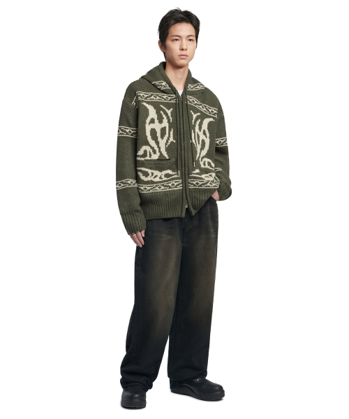 NOMANUAL(NOMANUAL)の「COWICHAN HOODED ZIP-UP - KHAKI(ニット/セーター・レディース・その他・MEDIUM/LARGE/X-LARGE)」の3枚目の写真