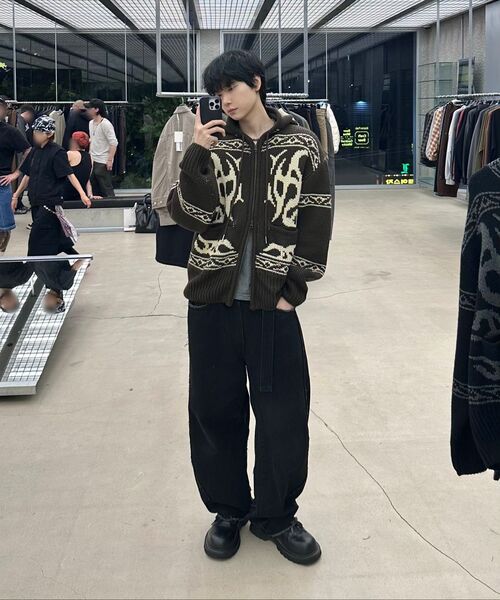 NOMANUAL(NOMANUAL)の「COWICHAN HOODED ZIP-UP - KHAKI(ニット/セーター・レディース・その他・MEDIUM/LARGE/X-LARGE)」の11枚目の写真