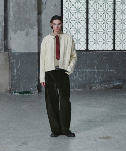 GLW(ジーエルダブリュ)の「ベルベットコーデュロイカーブパンツカーキ(その他パンツ・レディース・その他・SMALL/MEDIUM/LARGE)」の6枚目の写真